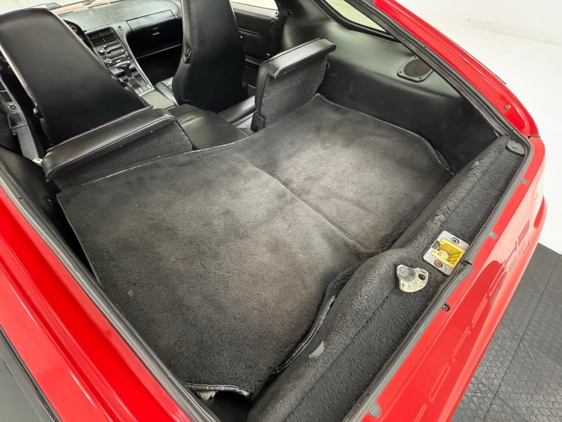 Porsche-928-1987-Guards-Red-Black-36
