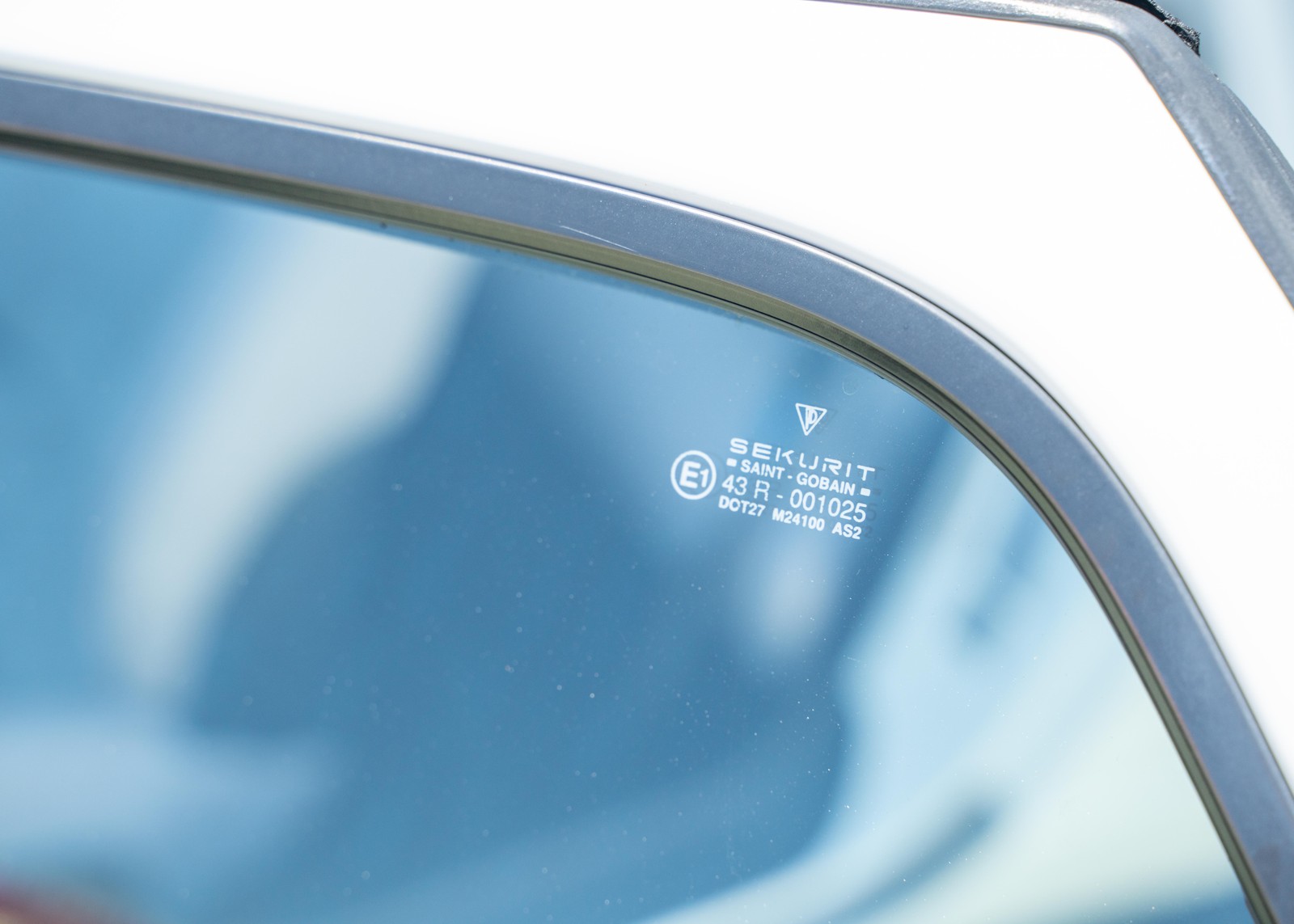 Porsche-928-1991-COUPE-2-DR-21