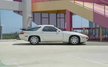 Porsche-928-1991-COUPE-2-DR-4