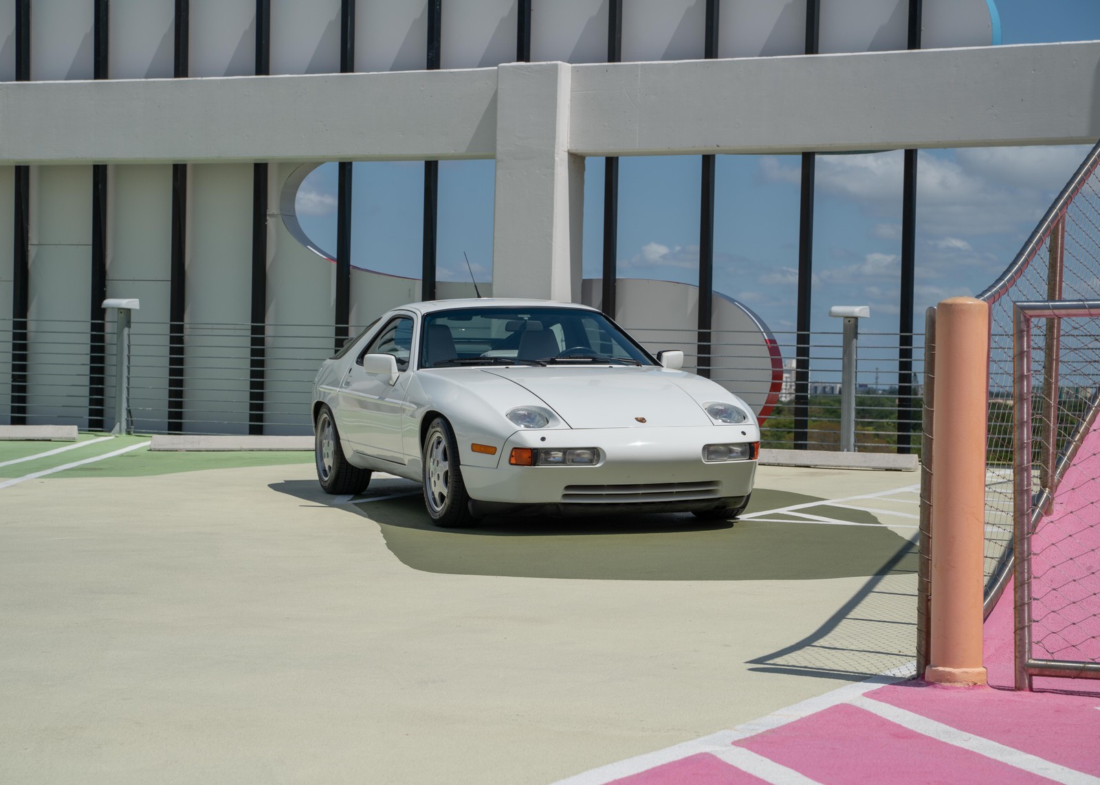 Porsche-928-1991-COUPE-2-DR-5
