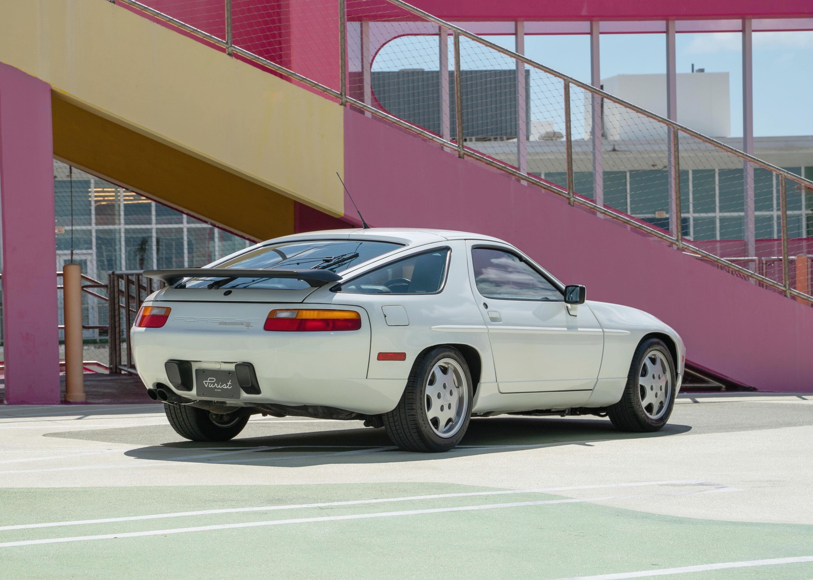 Porsche-928-1991-COUPE-2-DR-7