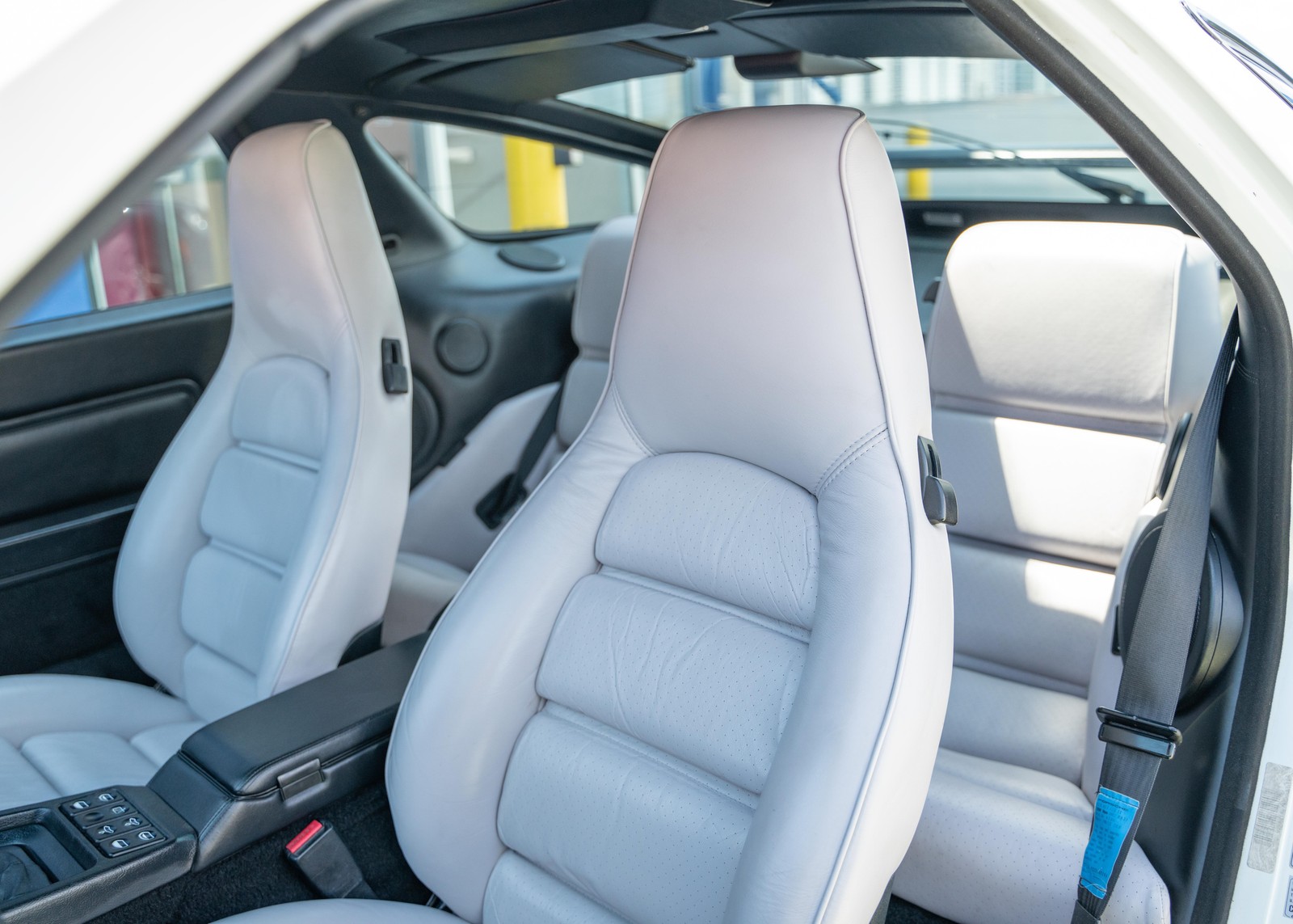 Porsche-928-1991-COUPE-2-DR-9