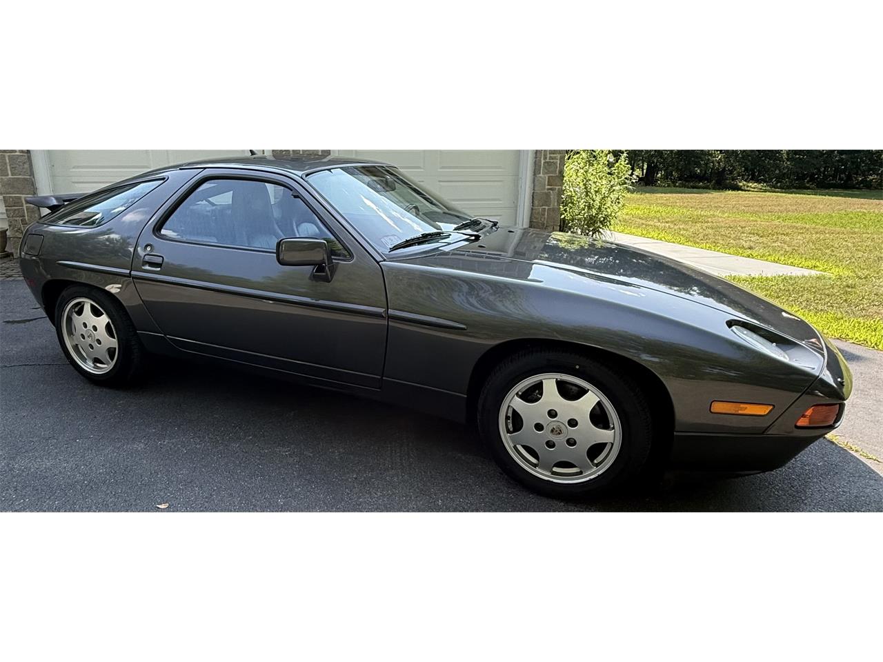 Porsche-928-1991-Slate-Grey-Grey