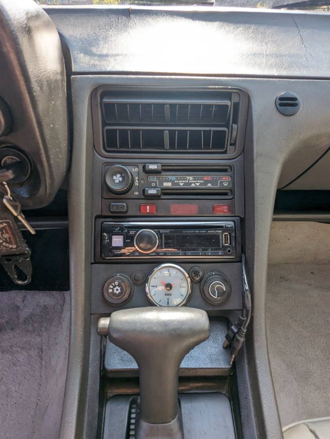 Porsche-928-s4-1988-green-11