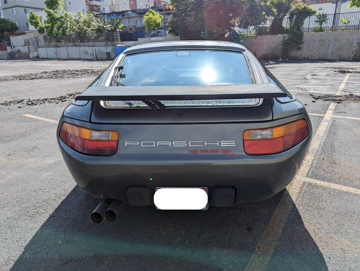 Porsche-928-s4-1988-green-19