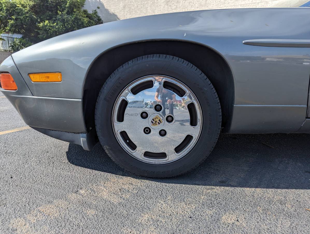 Porsche-928-s4-1988-green-2
