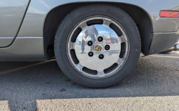 Porsche-928-s4-1988-green-3
