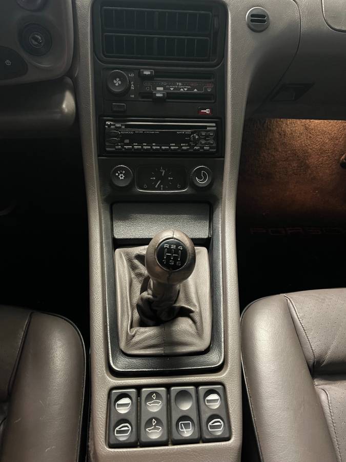 Porsche-928gt-1991-black-12