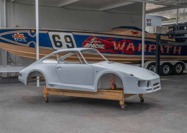 Porsche-930-1982-1