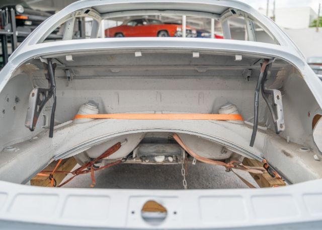 Porsche-930-1982-13