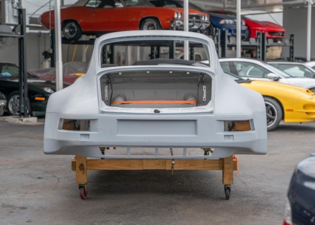 Porsche-930-1982-4