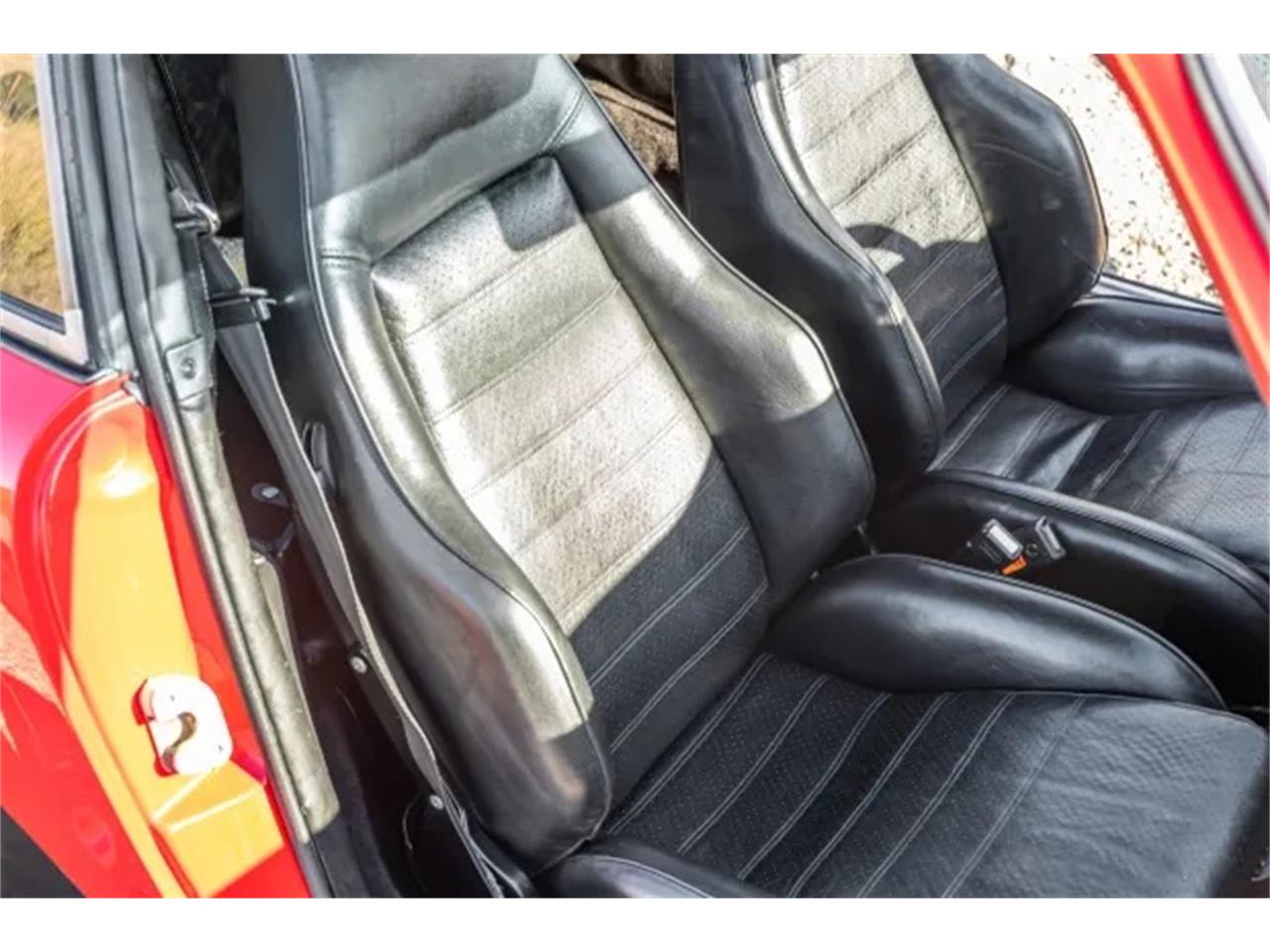 Porsche-930-turbo-1979-Guards-Red-Black-12