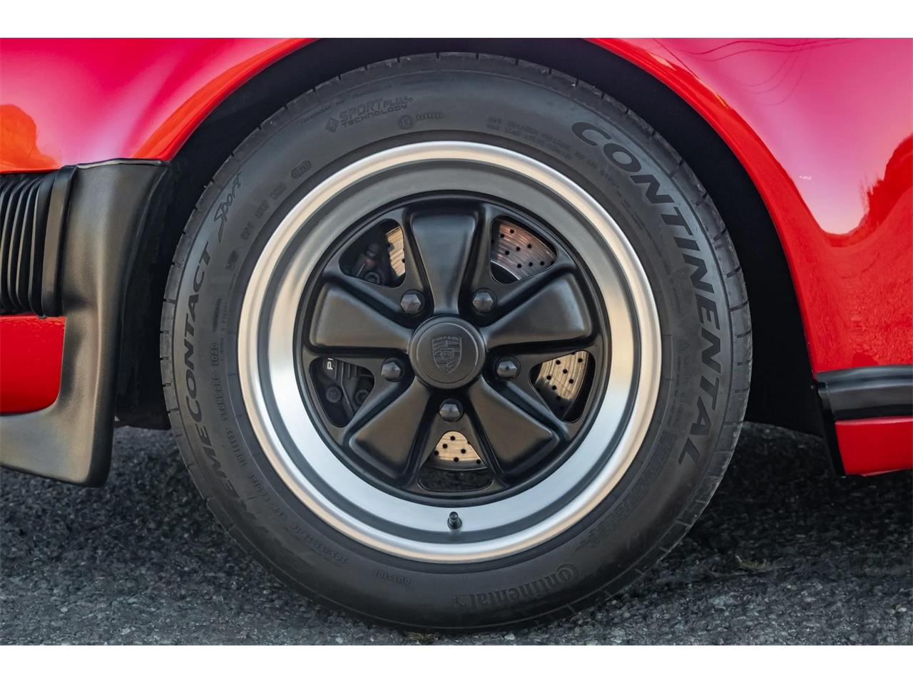 Porsche-930-turbo-1979-Guards-Red-Black-16