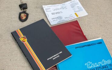 Porsche-930-turbo-1979-Guards-Red-Black-17