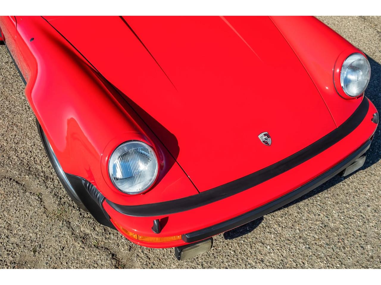 Porsche-930-turbo-1979-Guards-Red-Black-6