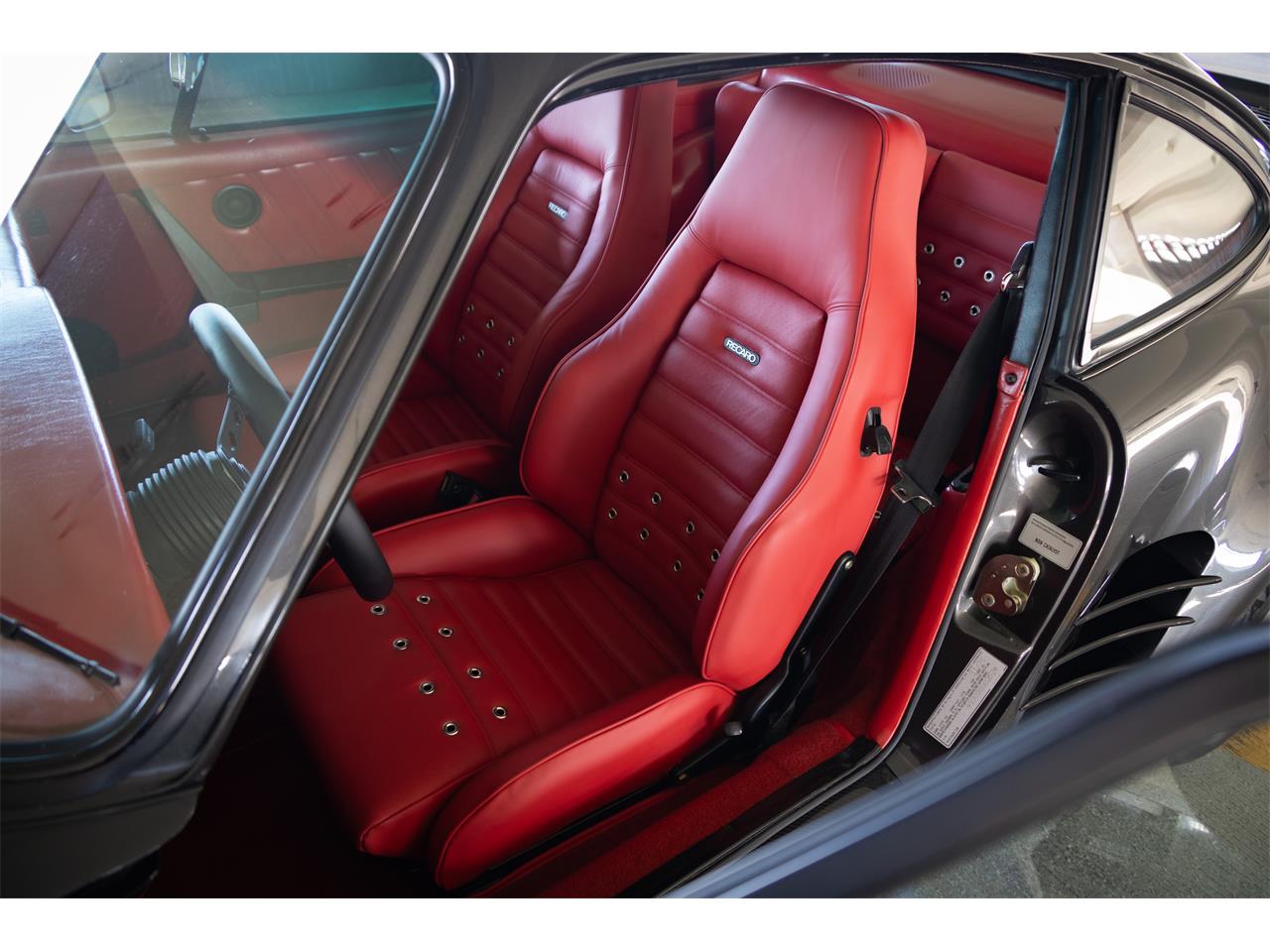 Porsche-930-turbo-1979-black-Red-6