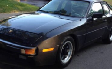 Porsche-944-1983-black-1