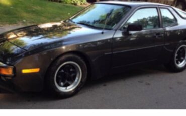 Porsche-944-1983-black