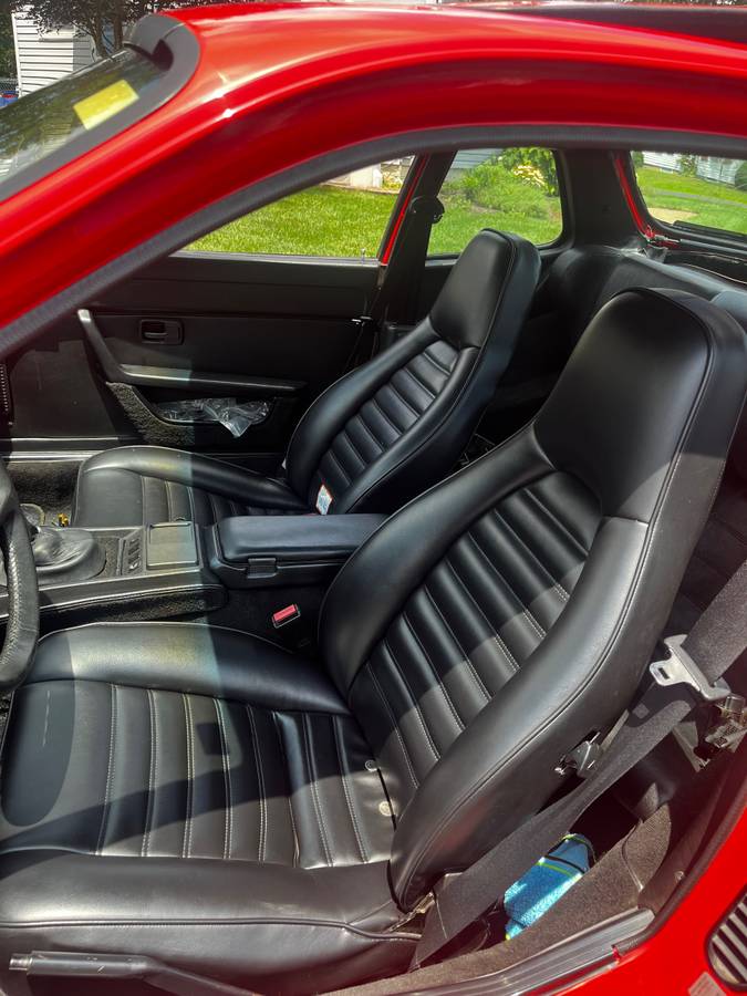 Porsche-944-1983-red-15