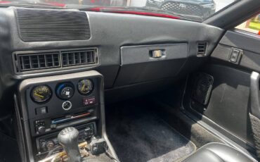 Porsche-944-1983-red-17