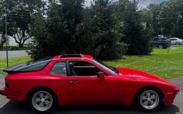 Porsche-944-1983-red-18