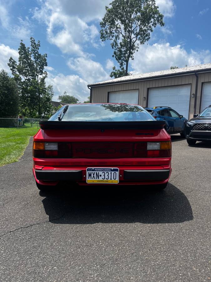Porsche-944-1983-red-2