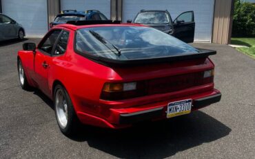 Porsche-944-1983-red-3
