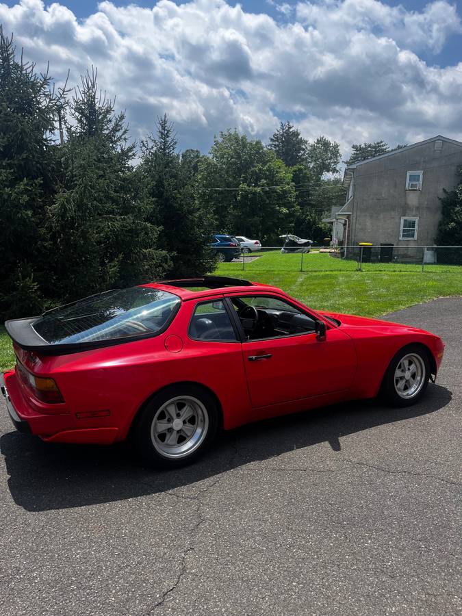 Porsche-944-1983-red-6