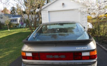 Porsche-944-1984-Coupe-1