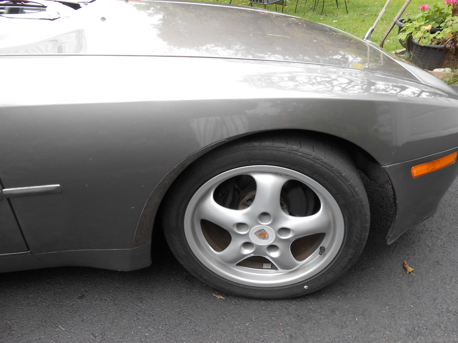 Porsche-944-1984-Coupe-10