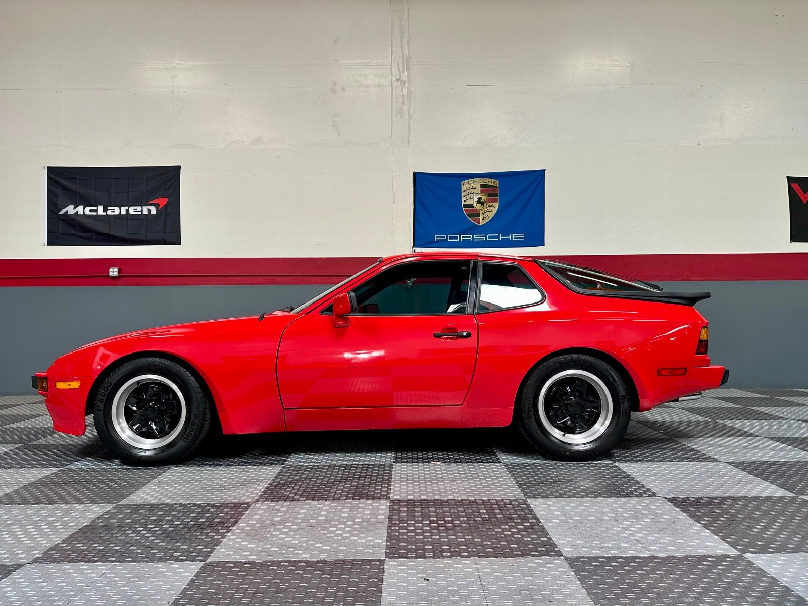 Porsche 944 1984 Coupe
