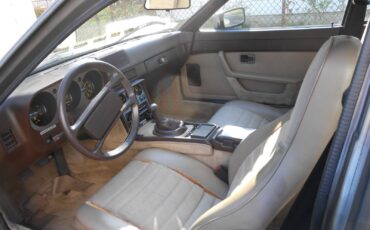 Porsche-944-1984-Coupe-4