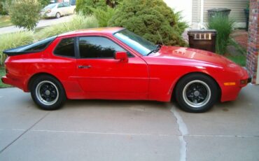 Porsche-944-1984-red-2