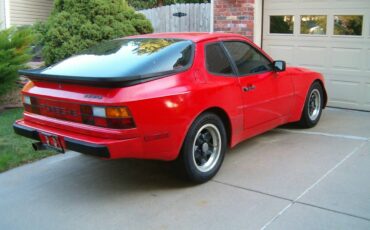 Porsche-944-1984-red-3
