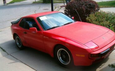 Porsche-944-1984-red