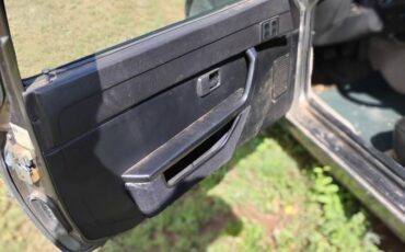 Porsche-944-1985-grey-7