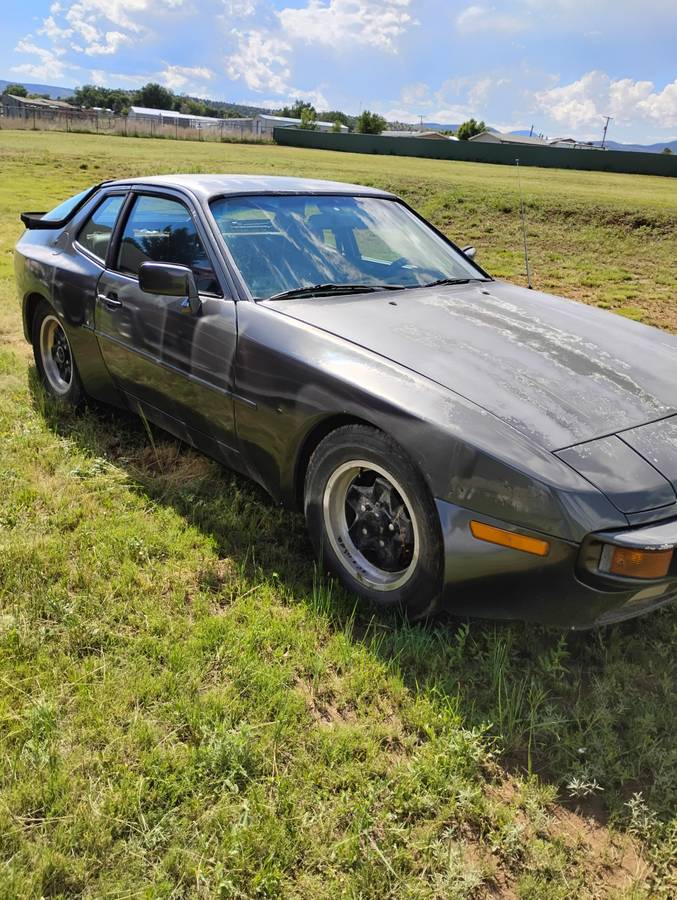 Porsche-944-1985-grey-9