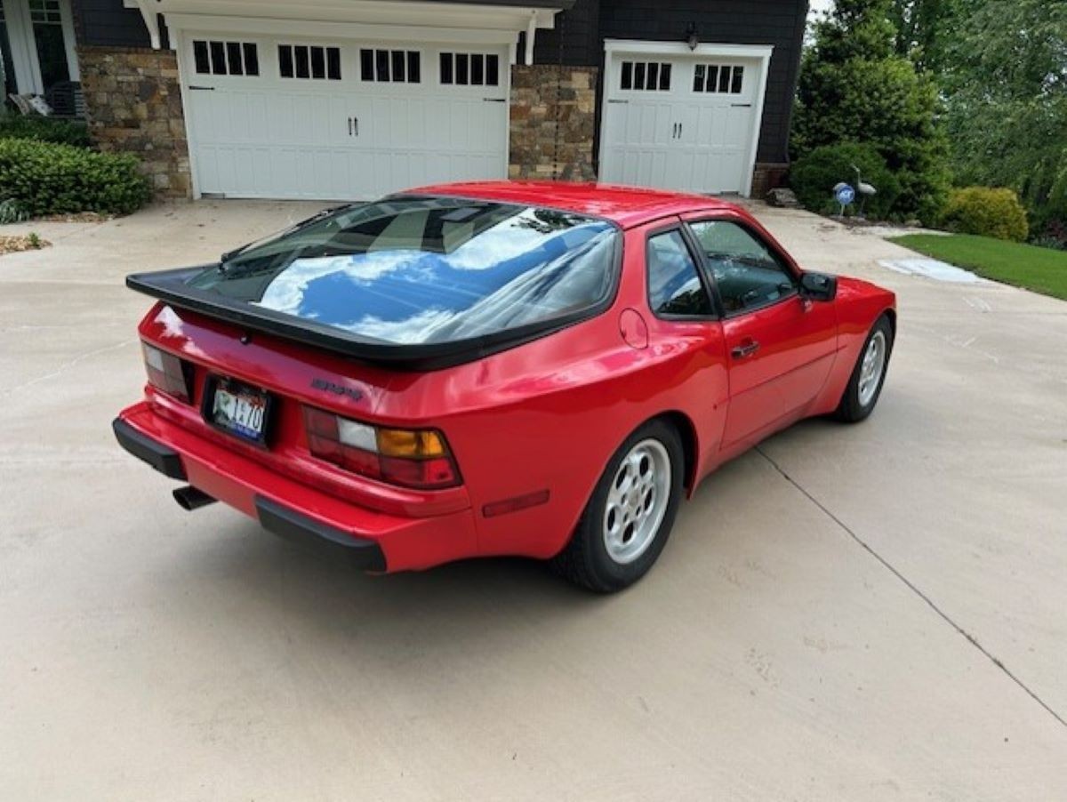 Porsche-944-1986-Coupe-4