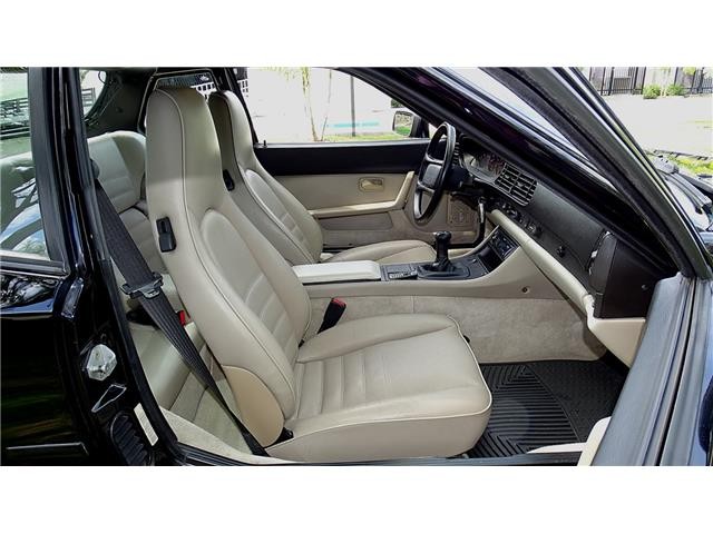 Porsche-944-1986-HATCHBACK-11