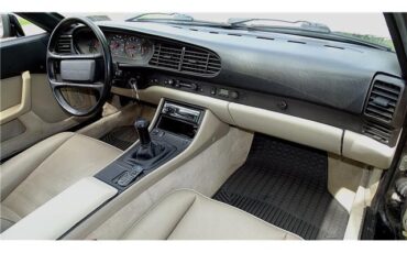 Porsche-944-1986-HATCHBACK-12