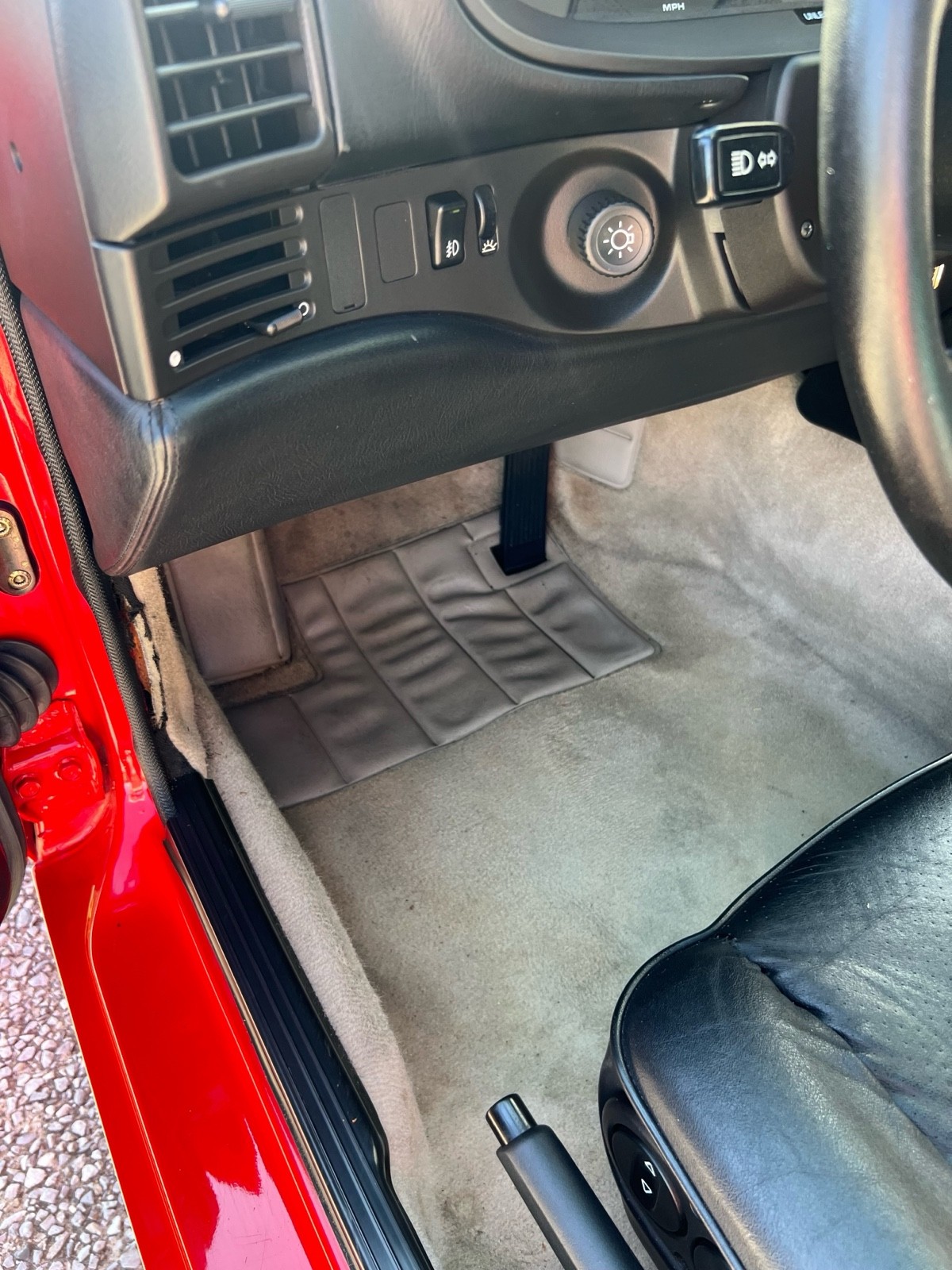 Porsche-944-1987-Coupe-29