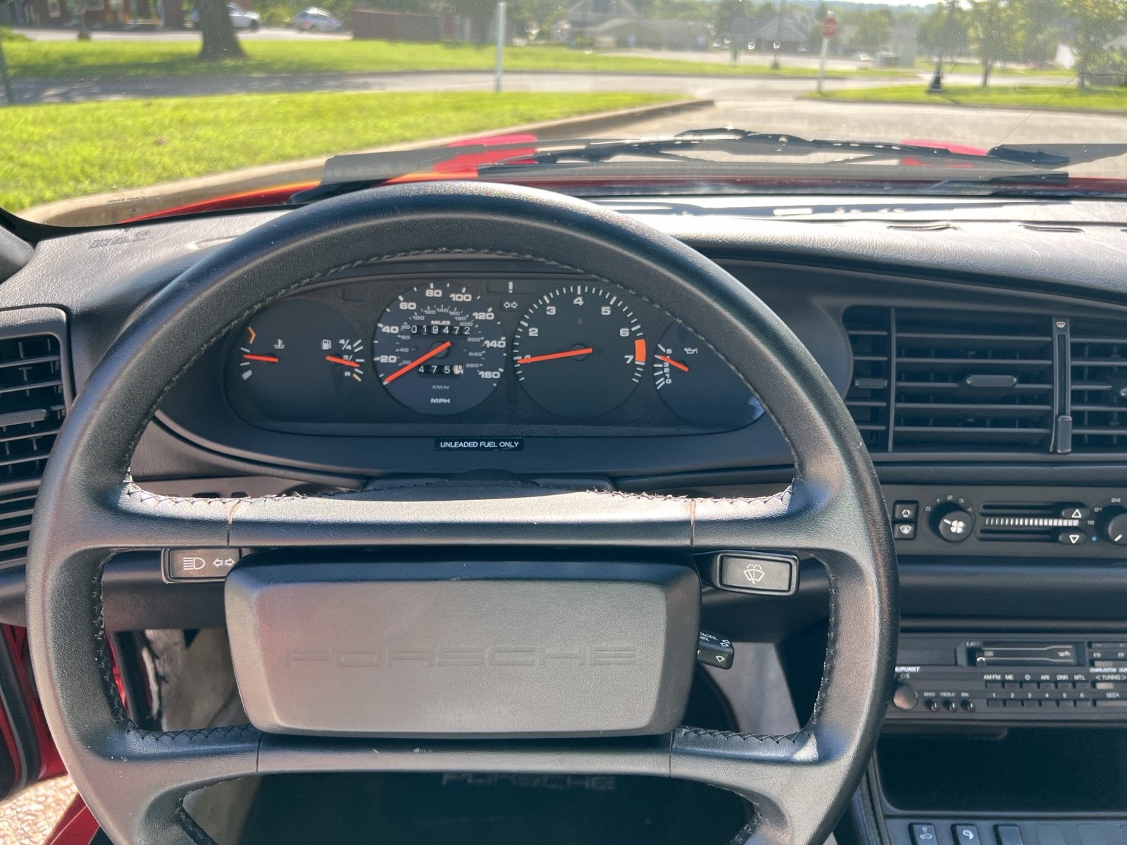 Porsche-944-1987-Coupe-32