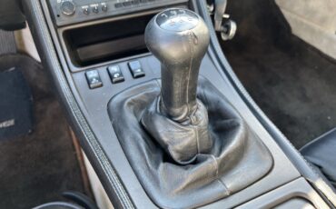 Porsche-944-1987-Coupe-34