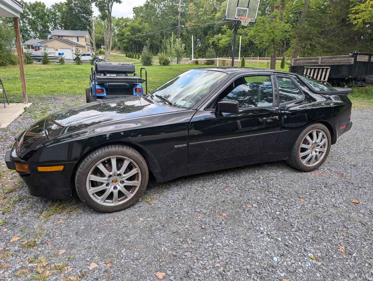 Porsche-944-1987-black-1