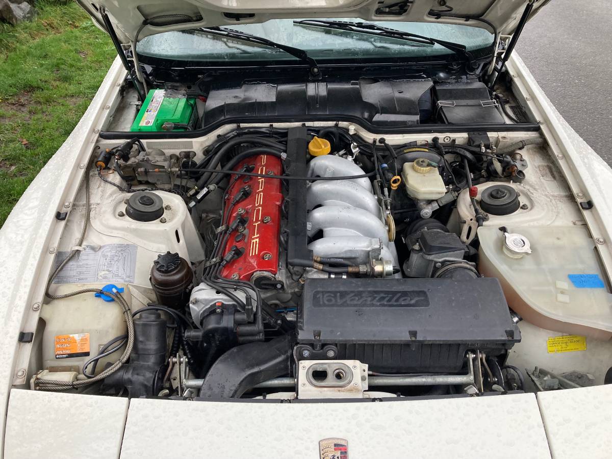 Porsche-944-1987-white-8