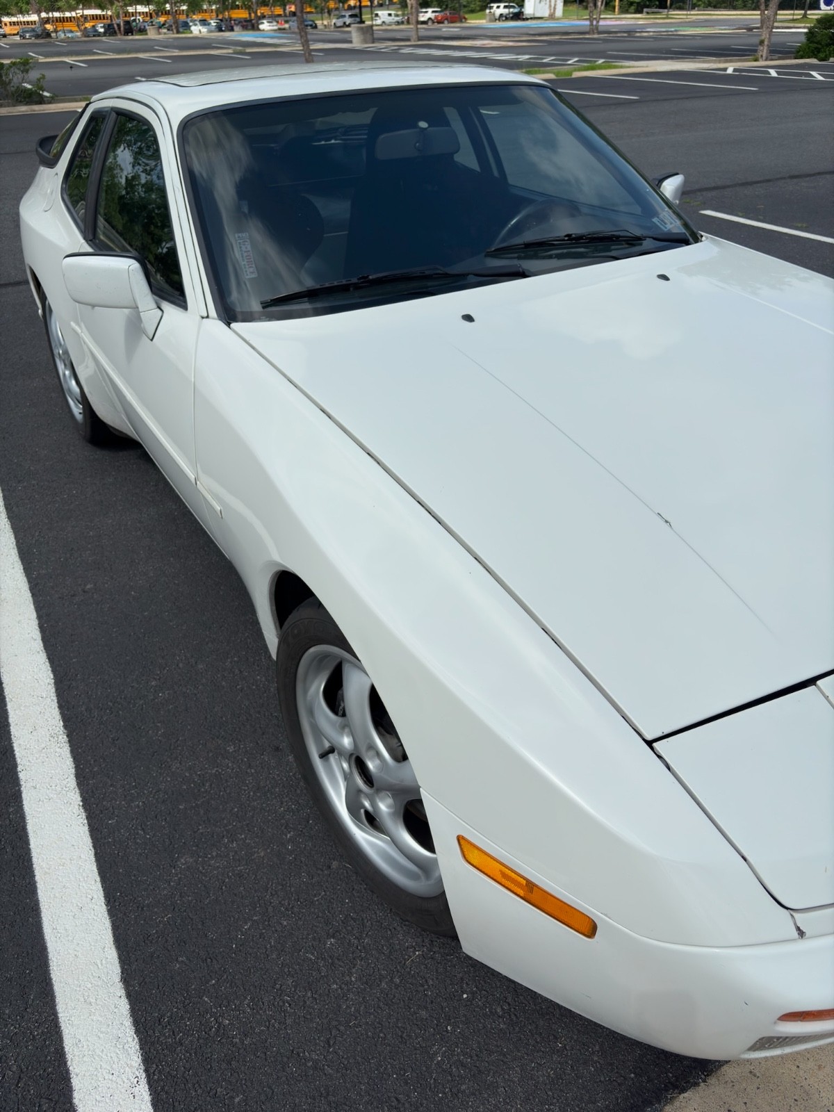 Porsche-944-1988-Coupe-1