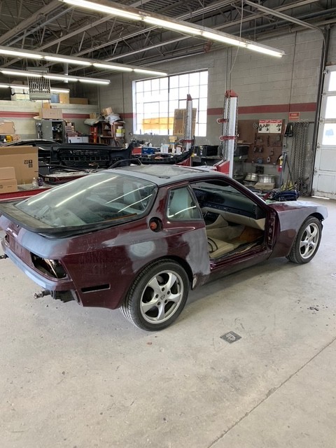 Porsche-944-1988-Coupe-7