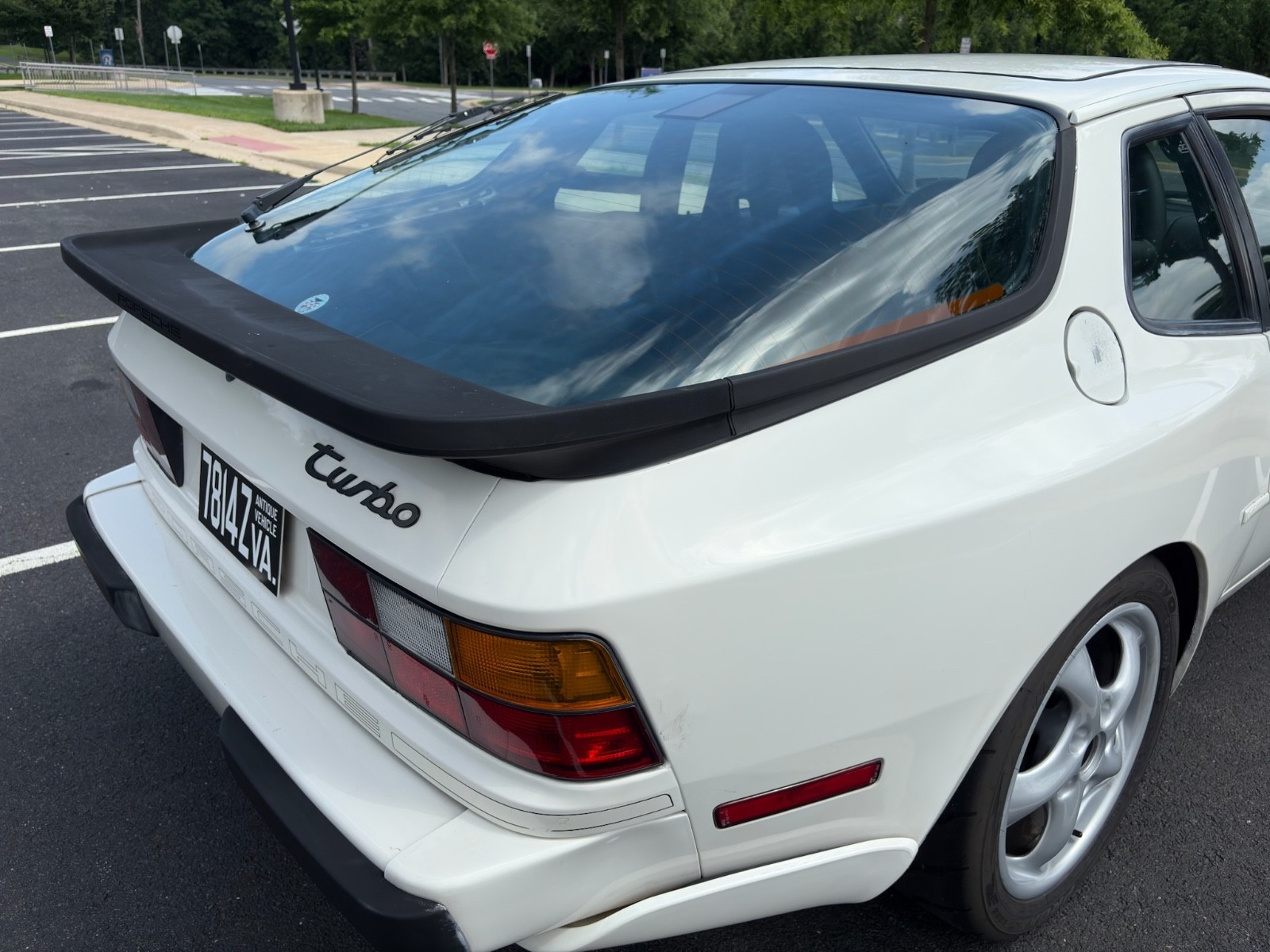 Porsche-944-1988-Coupe-7
