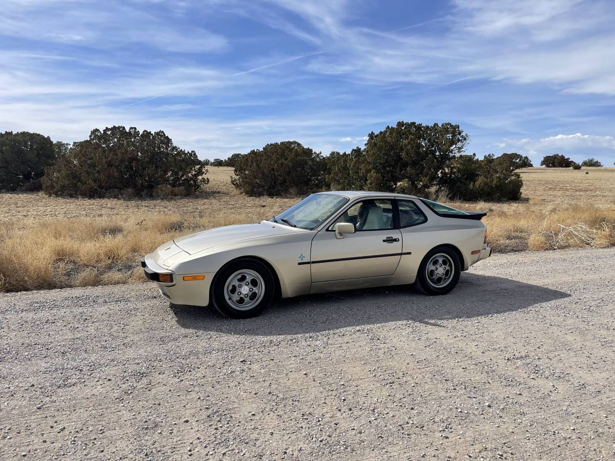 Porsche-944-1989-4