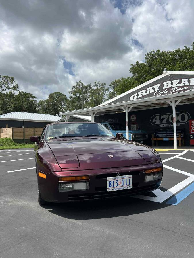 Porsche-944-1990-4